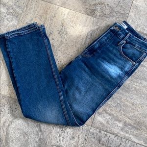 Good American cropped straight leg